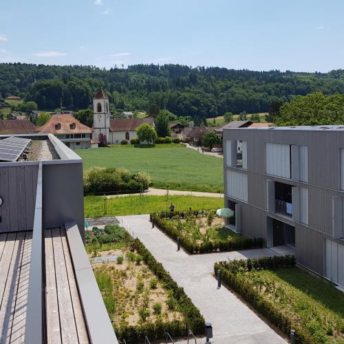 Mit weniger Parkplätzen planen und bauen «auf dem Land»