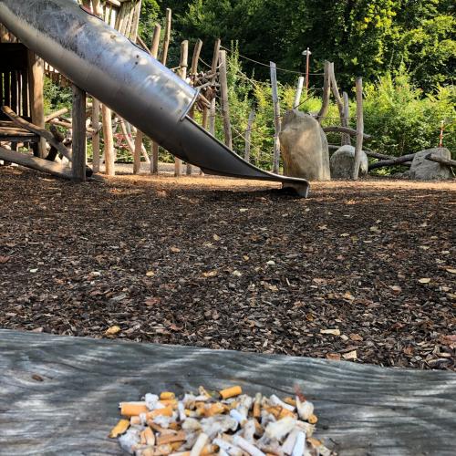 Kampagne gegen Zigaretten-Littering und für rauchfreie Kinderspielplätze