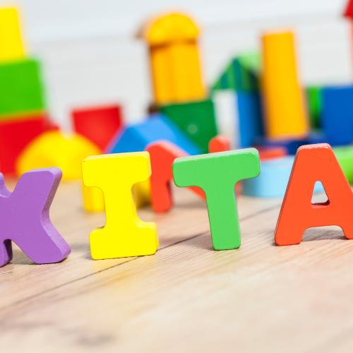 Custodia di bambini complementare alla famiglia: possibile compromesso per i comuni