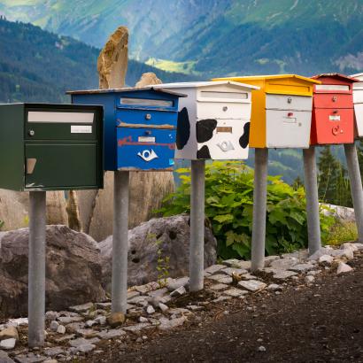 Il servizio universale postale non può essere smantellato aggirando il Parlamento